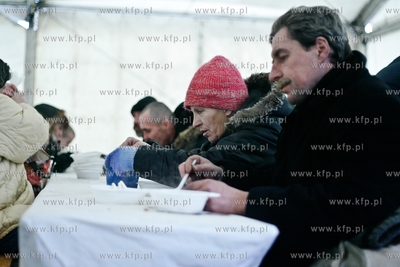Juz po raz szesnasty zorganizowano Wigilie dla ubogich,...