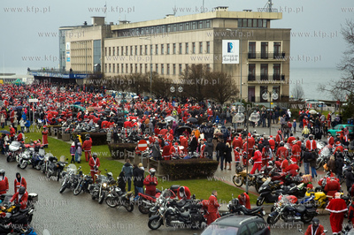 IX Zlot Mikolajow na Motocyklach w Trojmiescie. Na...
