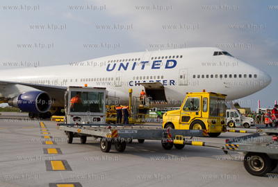Samolot Boeing 747 już po raz szosty odwiedzil gdanskie...