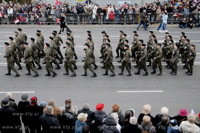 Gdynskie Urodziny Niepodleglej. Parada Niepodleglosci...