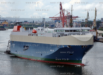 Port Gdynia. Samochodowiec PC/TC Baltic Ace
06.2007
fot....