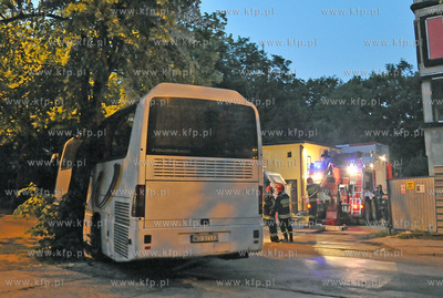 Sopot. Ulica Haffnera. Okolo godziny 21 autokar turystyczny...