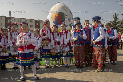 Odsloniecie "Kociewskiej pisanki". Duza, bardzo duza,...