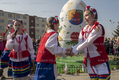 Odsloniecie "Kociewskiej pisanki". Duza, bardzo duza,...