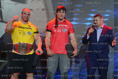 Hala Sportowo - Widowiskowa w Rumi. 50. Gala Armwrestligu...