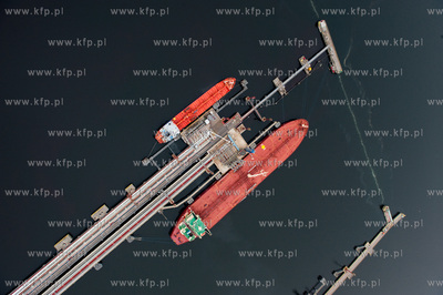 Port Polnocny w Gdansku z perspektywy lotu ptaka. Nz...