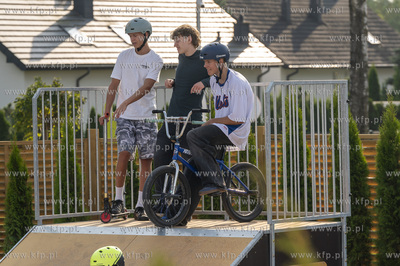 Bojano, wieś na kaszubach w powiecie wejherowskim....