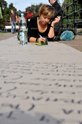 Akcja literacka "Bez cenzury" . Na Placu Heweliusza...