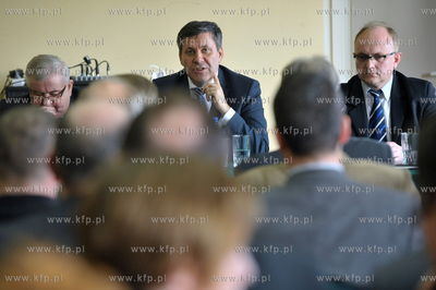 Wicepremier Janusz Piechocinski spotkal sie w Zukowie...