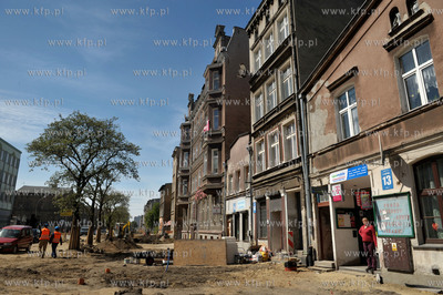 Gdansk. Dolne Miasto. Remont i przebudowa ulicy Lakowej....