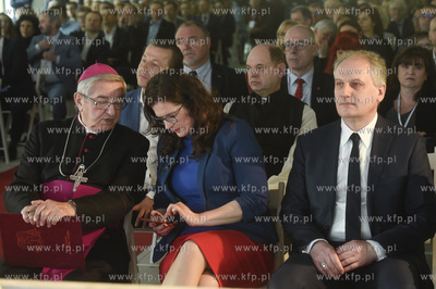 Poświęcenie i wmurowanie kamienia węgielnego pod...