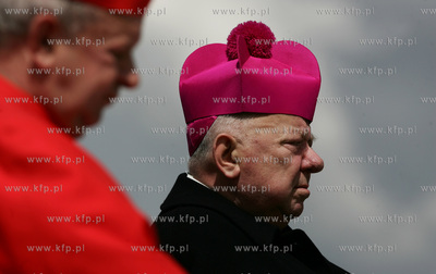 Wizyta kard. Stanislawa Dziwisza w Pelplinie, gdzie...