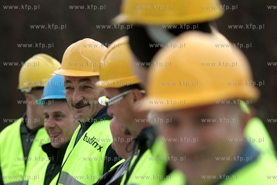 Uroczystosc zawieszenia wiechy na budynku Lokalnego...