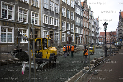 Wymiana nawierzchni ulicy Chlebnickiej w Gdańsku.
20.02.2017
fot....