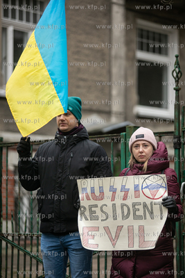 Stand With Ukraine. Pikieta przy Konsulacie Generalnym...