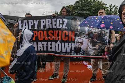 Protest pod Muzeum II Wojny Światowej przeciwko usunięciu...