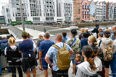 Po 9 miesiącach kładka obrotowa na Wyspę Schiorzów...