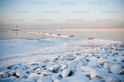 Gdansk. Zimowe mrozne popoludnie na Gorkach Zachodnich....