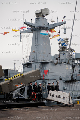 Gdynia Oksywie. Port Wojenny. Wielka gala banderowa...