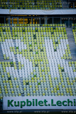 Gdansk. Stadion PGE Arena. Malowanie napisu Lechia...