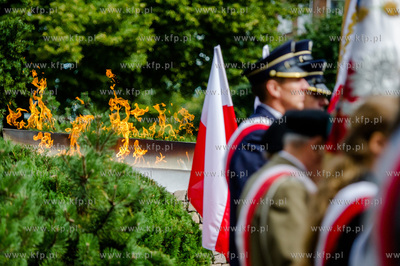 Gdansk. Msza Swieta na placu Obroncow Poczty Polskiej...