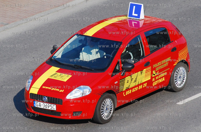 Ulice Gdyni. Nz. Nauka jazdy na ul. Wladyslawa IV

29.03.2007

Fot....