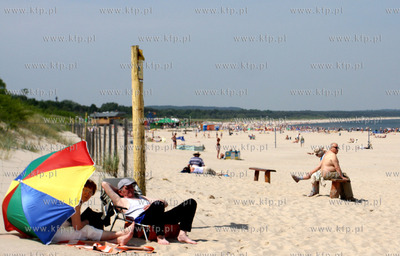 Swinoujscie. Wysoka temparatura sprzyjala plazowaniu....