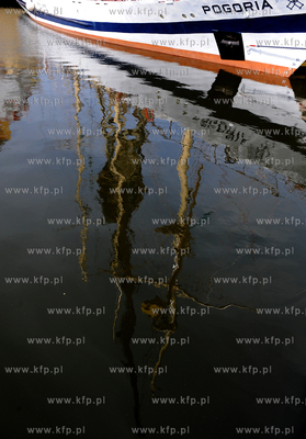 Gdansk. Stocznia Remontowa. Prace przy nowo postawionych...