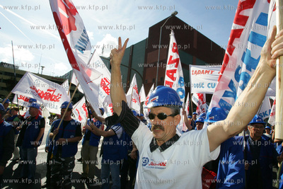 Szczecin. Kilka tysiecy zwiazkowcow z calej Polski...