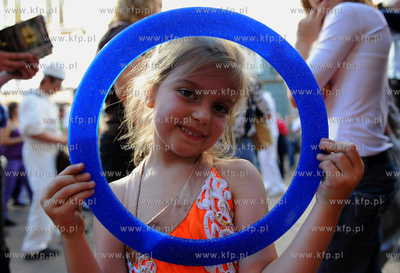 Gdansk. Parada karnawalowa grup kuglarskich z Trojmiasta...