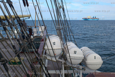 Maersk Mc-Kinney Moller zmierza do DCT. 21.08.2013...