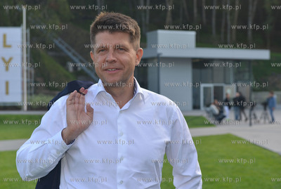 Ryszard Petru zaprezentował w Gdyni jedynki na pomorskich...