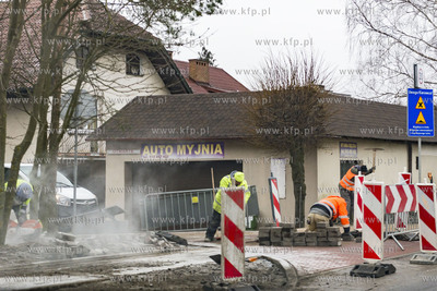 Gdańsk Osowa. Prace budowlane na skrzyżowaniu ulic...