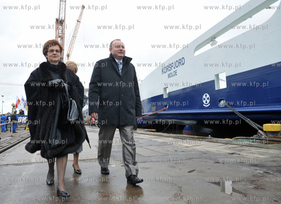 Danuta Walesowa zostala matka chrzestna promu fiordowego...