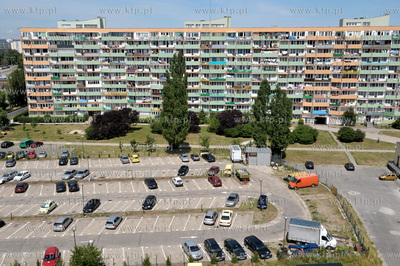 Gdansk Przymorze. Falowiec na al. Rzeczypospolitej...