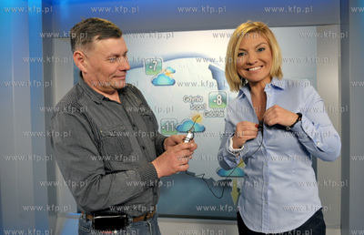 Marzena Sienkiewicz gdanska pogodynka w studio Telewizji...