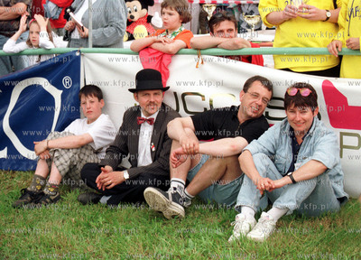 Tomasz Zubilewicz z Grzegorzem Miecugowem z zona Joanna...