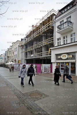Sopot. Ul. Bohaterow Monte Cassino. Przebudowa kamienicy.
18.02.2013
fot....