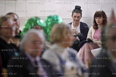 Gdansk. Synagoga przy ul. Partyzantow. Purim - karnawal...