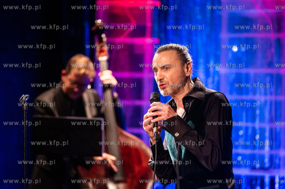 Teatr na Plaży. 60. urodziny Andr  Ochodlo i 30. Lato...