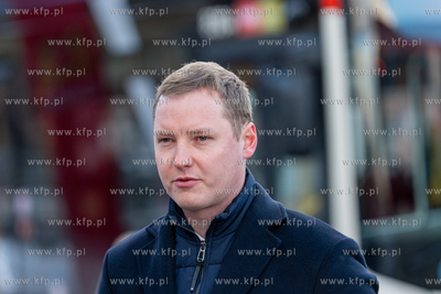 Konferencja poświęcona zmianie operatorów na 18...