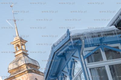 Sopot. Zwisające sople z dachu. 15.02.2026 / fot....