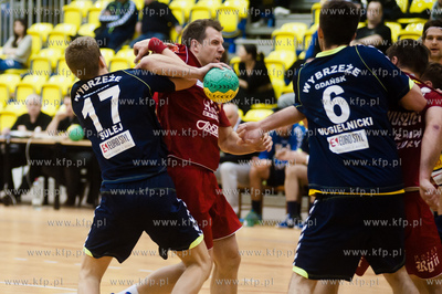 Hala AWFiS Gdansk. Mecz pilki recznej I ligi. Wybrzeze...