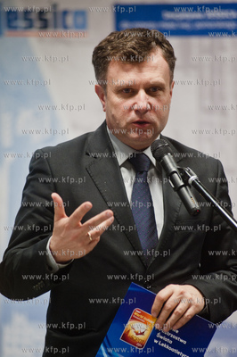 Hala Ergo Arena. Uroczystosc podpisania umowy pozyczki...