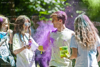 Gdansk. Park Akademicki. Color Run bedacy czescia Color...