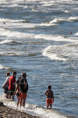 Gdansk. Letni wypoczynek na plazy miejskiej Stogi....