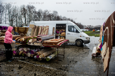 Gielda samochodowa w Pruszczu Gdanskim. Jedno z
najwiekszych...