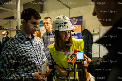 Uniwersytet Gdanski. Wydzial Prawa i Administracji....