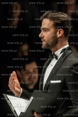 Gdańsk. Teatr Szekspirowski. Gala Bursztynu i Mody...