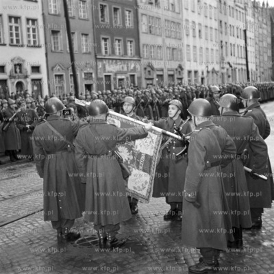 Przysięga wojskowa na Długim Targu w Gdańsku. 1959
0002227z
Fot....